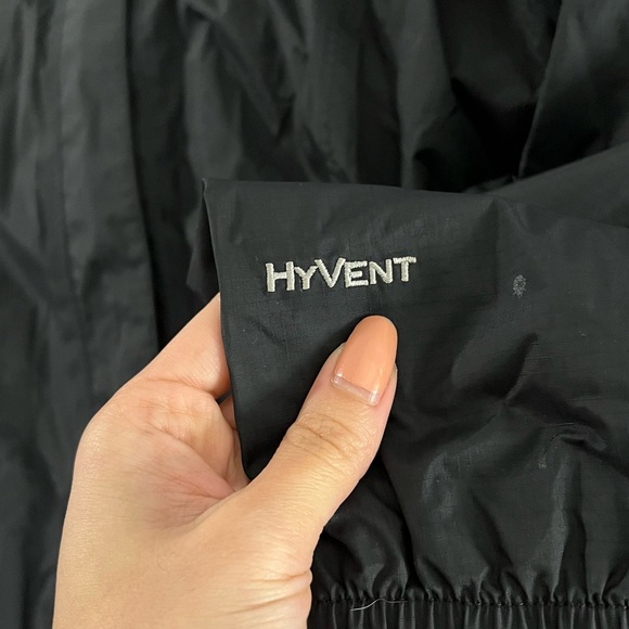 ❌ Sold ❌ The North Face HyVent Jacket - Picture 3 of 6